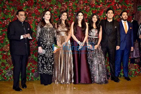 Mukesh Ambani Family Pic